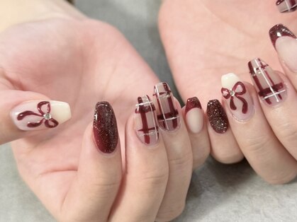avie nail 【アヴィネイル】の写真