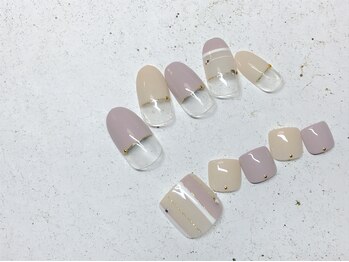 フェリシアネイル(FERECIA nail)/上:¥8980/下:¥8980