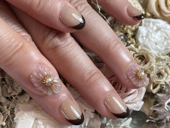 ネイル アイラッシュ ベル(Bell)/ぷっくりフラワーアート