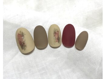 アミュレット(AMULET)/6月定額 4950円(税込)