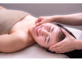 小顔フェイスラボ 伊勢店(小顔FaceLabo.)/【小顔FL式】小顔&整体コルギ