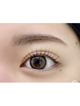 ナチュラル上品な目元にしたい