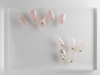 グラビス(Gravis)の写真/経験豊富なスタッフが爪のお悩みを解決♪丁寧なケアと豊富なカラーで、シンプルなお手元こそ美しく魅せる◎