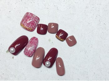 フェリシアネイル(FERECIA nail)/上:¥8980/下:¥8980