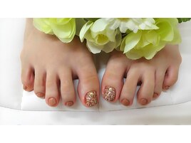 モンブランみたい♪フットネイル