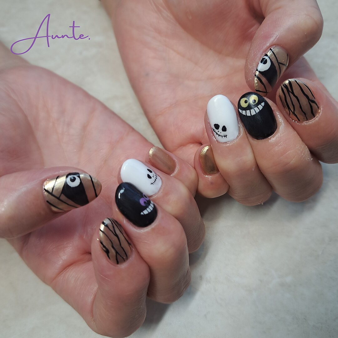 2025年-2026年冬トレンド】ハロウィンのネイルデザイン集｜人気順｜133