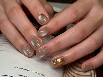 アース ネイルアンドアイラッシュ 小松店(Hair&Make EARTH Nail&Eyelash)の写真/オフィスでも映えるシンプル系デザイン★OLさんや主婦の方にもオススメ◎選べるデザインも多数あります♪