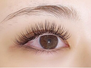 ネオリーブ モカ 川崎チネチッタ店(Neolive mocca & eyelash)の写真/【フラットラッシュ80本¥6000】圧倒的なキープ力☆カール/太さ/長さ/似合わせデザインをご提案【川崎】