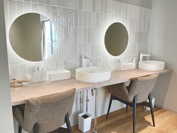 アンティアージュ 福岡本店(antiage)/パウダールーム