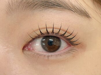 プラスアイ 銀座中央通り店/束感まつげ　担当：菅