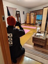 アーユルビューティ サチスタイル(SACHISTYLE)/ミニスタジオ写真撮影風景