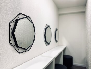 ファヴォリ 三軒茶屋店(Favori)/メイクスペースあります♪