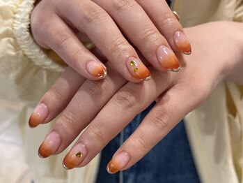 シー(She)/グラデーション/オレンジ