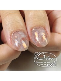 秋カラーニュアンスネイル