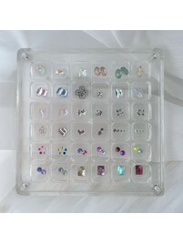 各種ストーンも豊富に取り揃え♪