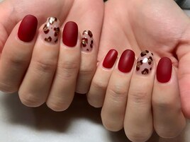 ヒョウ柄ネイル