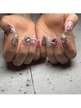 エイティスト(8ist)/ニュアンス[新宿/新宿駅]