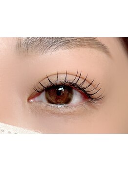 ナチュラル上品な目元にしたい