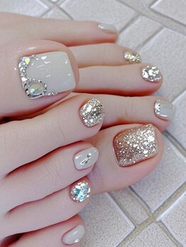 リオラネイル(Liora Nail)の写真/定額フットネイルで足元から華やかに♪マグネットやアートも充実で可愛いデザイン多数！