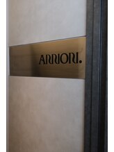 アノン(ANNON.)/入り口のANNON.ロゴ