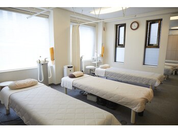 表参道 パディシャ 本店(Pas de Chat)/渋澤ビル3階店内の様子