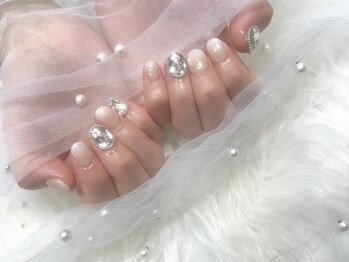 ソラネイル(Sora Nail)/シンプル/グラデ＋埋め尽くし4本