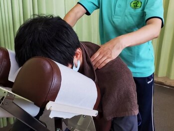 手もみらくや 山口富田店の写真/《施術後の爽快感が違う！全身もみほぐし☆60分¥3,270～》お仕事や日々の家事に酷使したお身体に♪