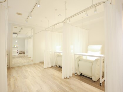 グラティフィー 梅田店(gratify)の写真