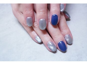 プチリリィ(Petit Lily)/ネイビーのアクセントカラー