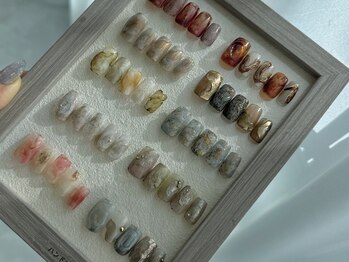 ルブリー 代官山店(Roovely)の写真/【ご新規様限定ハンドアート定額コース￥8400】大人女子向けキレイめデザイン♪ワンランク上の上質ネイル☆