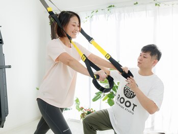 ルート(ROOT)/動きに寄り添う