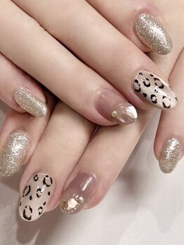 ココサロン(COCO salon)の写真/当店では定額デザインも大人気♪毎月トレンドのネイルを取り入れるので飽きがこずにオシャレを楽しめる☆