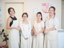 ワンフォアスマイル 北谷店(One for smile)の雰囲気（スタッフ増員で、手足同時施術やお友達との施術が可能です!）