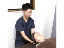 高槻たかじ鍼灸整体院の雰囲気(施術中に眠られる方がほとんどの心地よい整体です(^^))