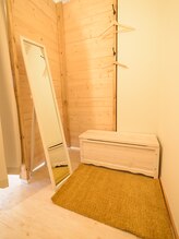 ホーム カイロプラクティック 平塚整体院/お着替えスペース完備