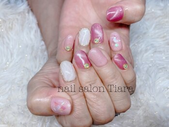 ティアラ(Tiara)/マグネット 大理石