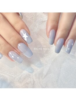 リッシュ トロワ(RICHE trois)/Y2Kロゴネイル