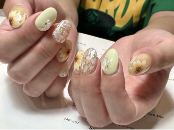 デューネイルスタジオ(dew nail studio)/ひまわりネイル