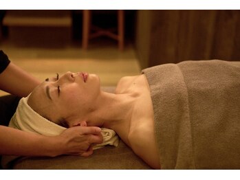 ヘリオス(helios+)/コルギ首肩凝り解消