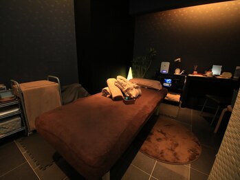 ヨンナ(Yomna)/【内観】