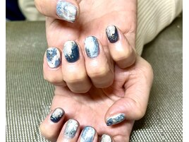冬ネイル ブルー ニュアンス