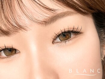アイラッシュサロン ブラン 住道店(Eyelash Salon Blanc)の写真/【知識と技術でお悩みを解決】まつげパーマ/まつエク/眉 美しさが長く続く仕上がりで毎日をより快適に