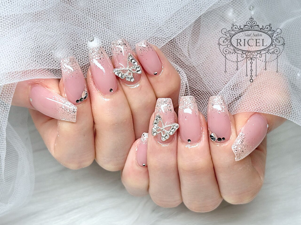 ネイルチップ オーダー マグネット フレンチ 推し 蝶々 青 ブルー ガーリー ネイルチップ オーダー マグネット フレンチ 推し 蝶々 青 ブルー