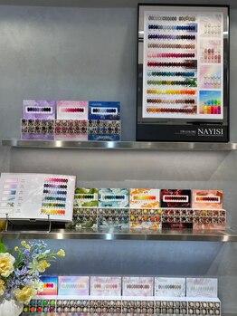 リオラネイル(Liora Nail)の写真/ネイル初心者さん歓迎♪豊富なカラーから選べるので初めてでも安心＆親切で丁寧なカウンセリングも嬉しい◎