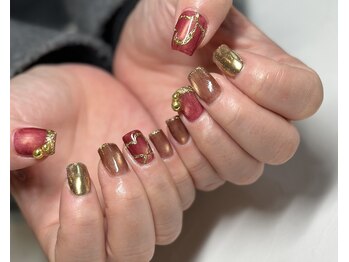 カイヤナイト(Nail Salon Kyanite)/人気♪手描きハートデザイン