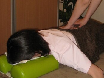 ラファエルの写真/【身体の歪みを見極め根本改善☆】首・肩・腰痛・頭痛の悩みにもしっかりアプローチ！通いやすい低価格◎