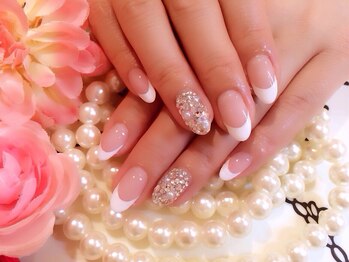 ボネール(nail ＆ eyelash Bounail)/フレンチ×ラインストーン埋尽し