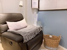 アイラッシュサロン リブリー(RIVELY)/ふかふかリクライニングソファ☆