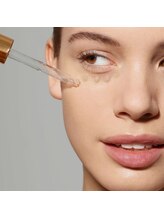 シロ(silo.)/ヒト幹細胞導入フェイシャル