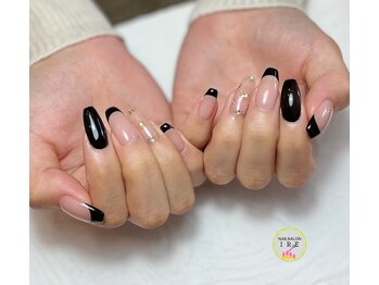 イーレ(IRE)/黒フレンチとストーン